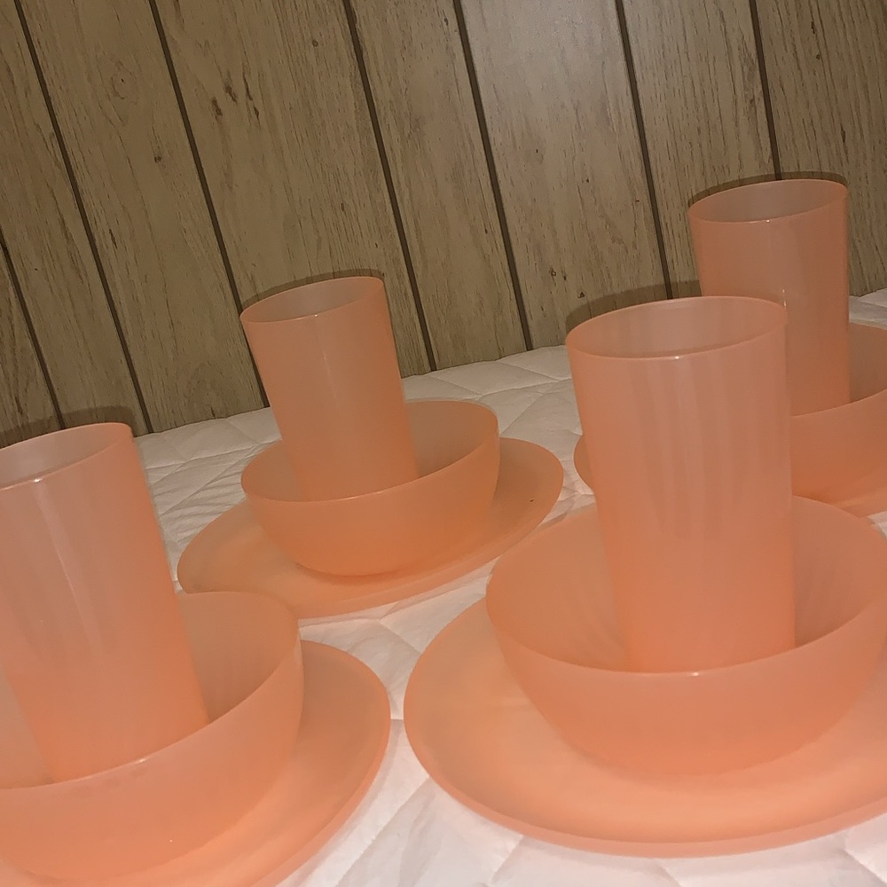 Set of Peach Dinnerware